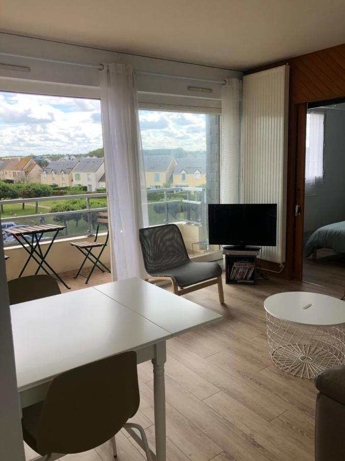 Bleu Sale - F2 Courseulles Avec Balcon Διαμέρισμα Εξωτερικό φωτογραφία