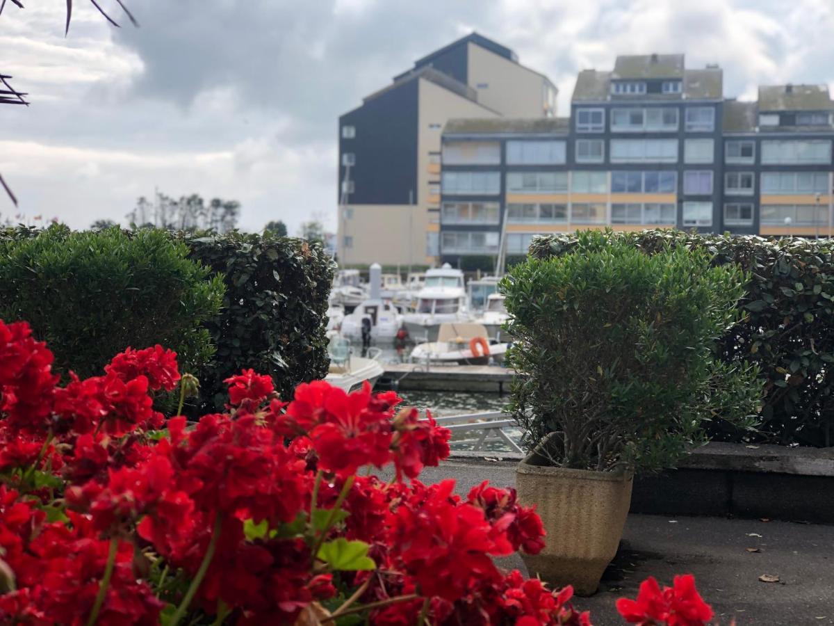 Bleu Sale - F2 Courseulles Avec Balcon Διαμέρισμα Εξωτερικό φωτογραφία