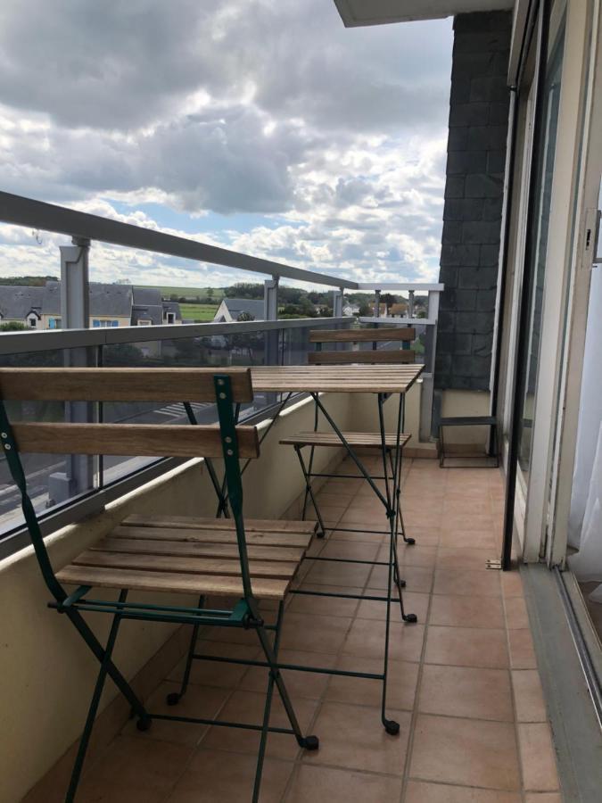 Bleu Sale - F2 Courseulles Avec Balcon Διαμέρισμα Εξωτερικό φωτογραφία